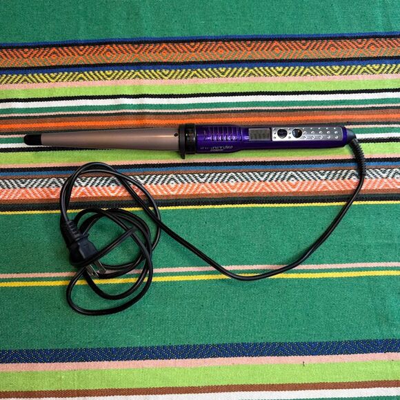 Conair Infiniti Pro Tapered Curling Wand in Purple - Picture 1 of 6